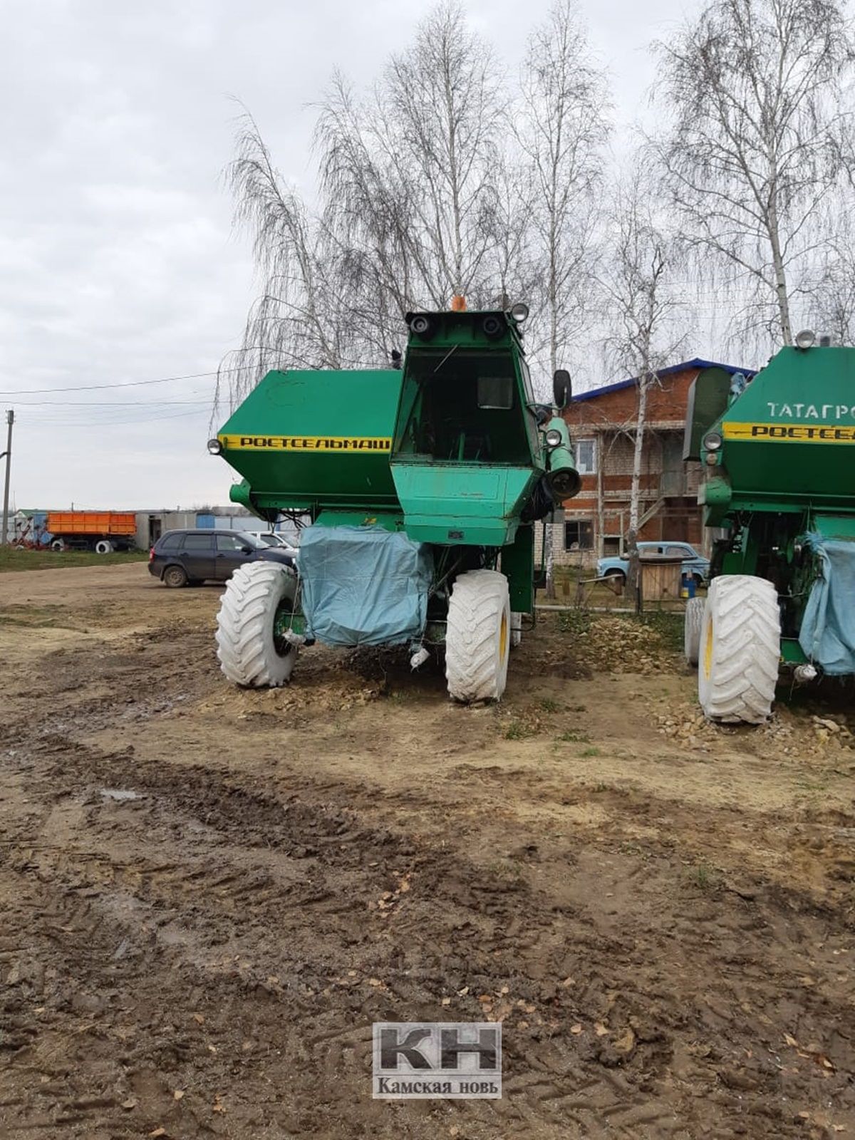 В Лаишевском районе прошла проверка готовности сельскохозяйственной техники к зимнему хранению