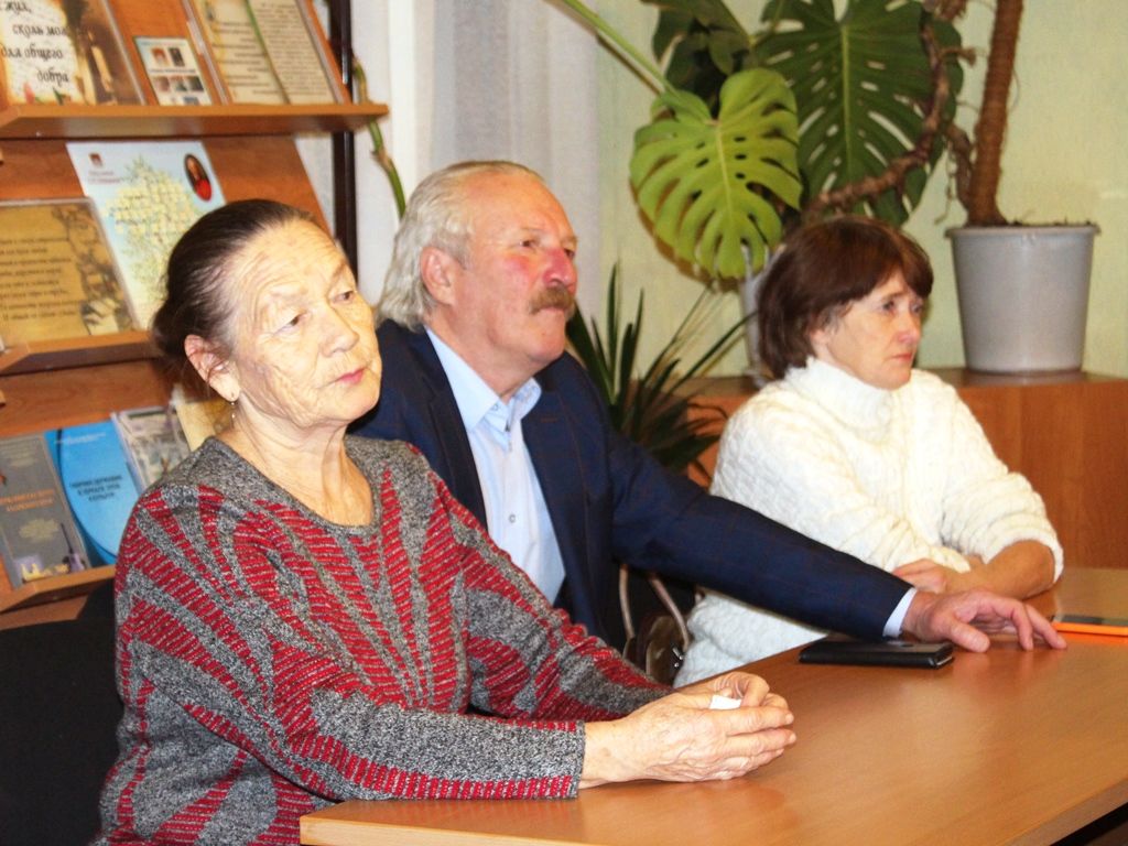 Жители Лаишева на встрече с руководителем Исполкома района Ильдусом Зариповым говорили о самообложении
