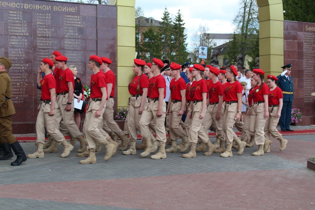 В лаишевском парке Победы прошел торжественный митинг