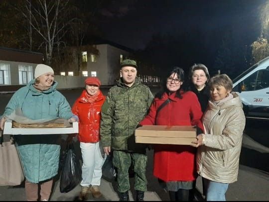 Мамины пироги кормят и согревают мобилизованных бойцов