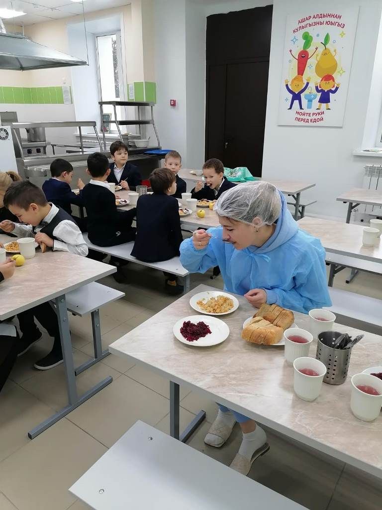 Столовая Кирбинской школы  - под пристальным вниманием родителей