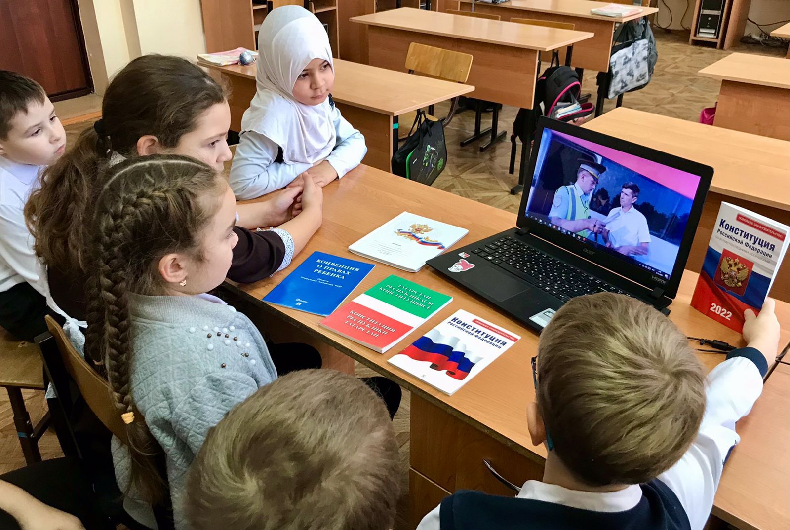 В школах Лаишевского района обсуждали Основной закон