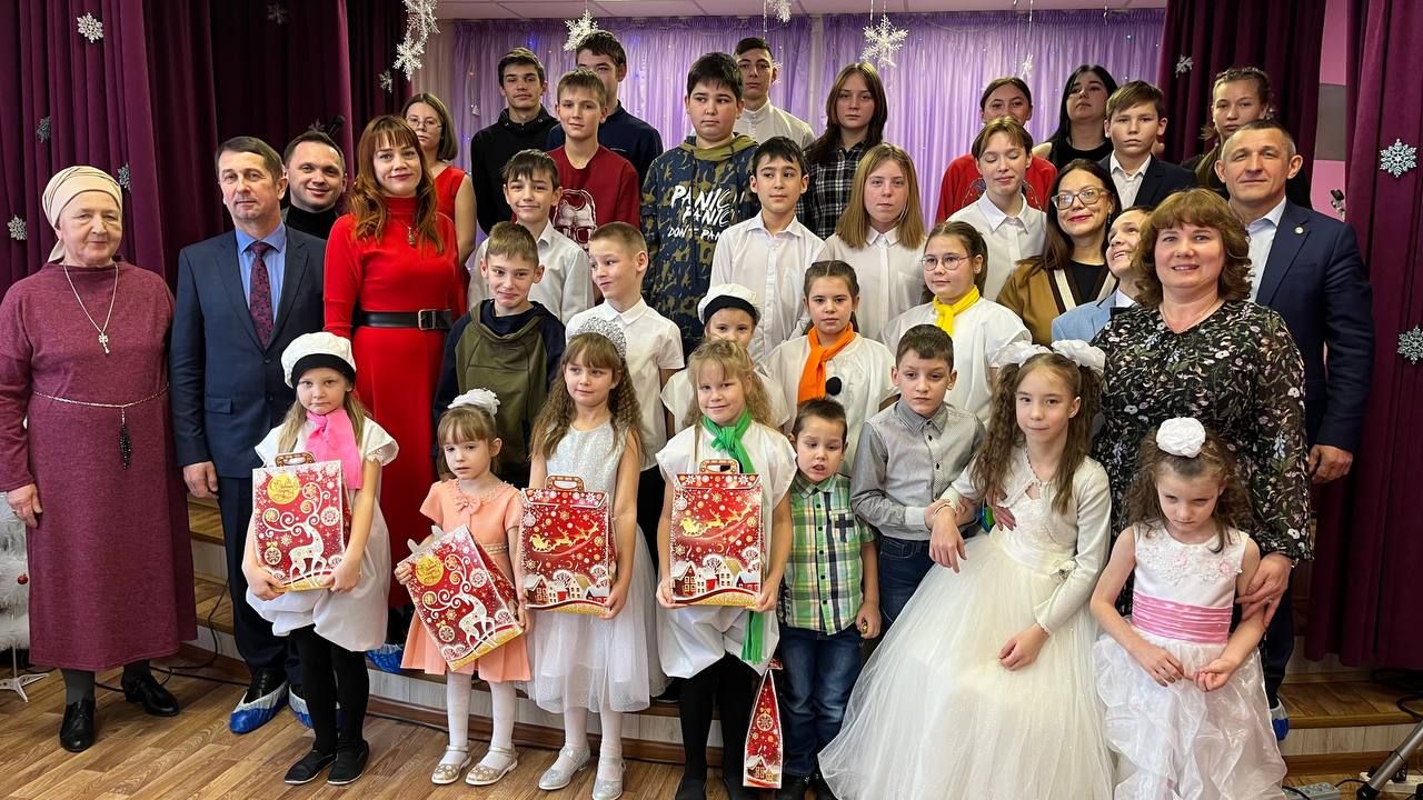 Глава Лаишевского района поздравил воспитанников детского дома