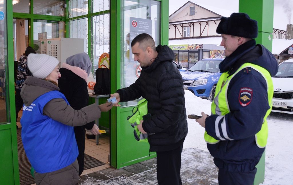 Жителей Лаишева поздравили с наступающим Новым годом