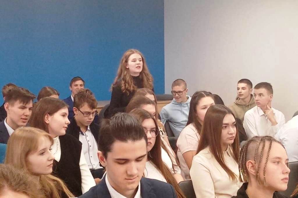 Молодежный центр «Белогорье» принимал участников круглого стола «Мы против коррупции»