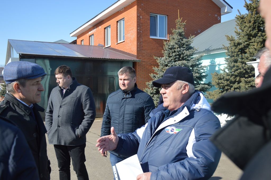 Глава Лаишевского района совершил рабочую поездку по промышленным предприятиям Столбищенского сельского поселения