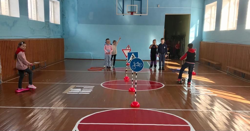 В Лаишевской школе №3 провели квест-игру "Школа БЕЗ опасностей"