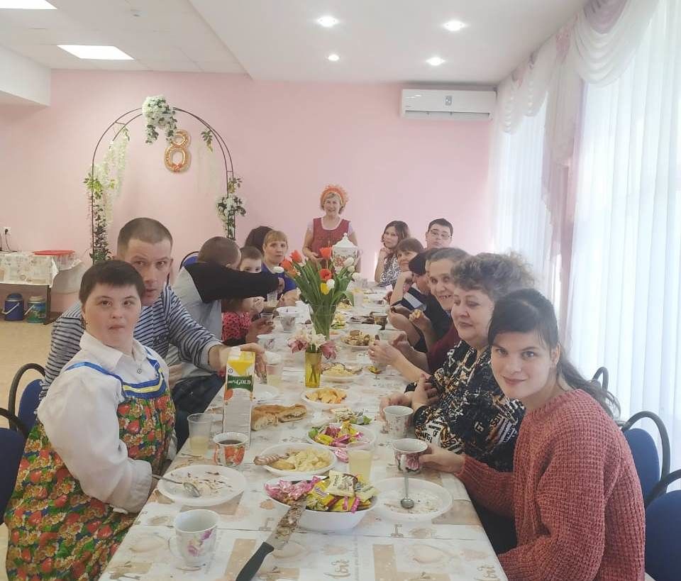 В Лаишевском районе в клубе «Надежда» отметили праздник 8 Марта
