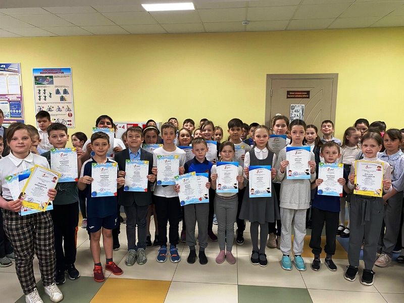 Ученики Габишевской школы заканчивают учебный год с грамотами и медалями