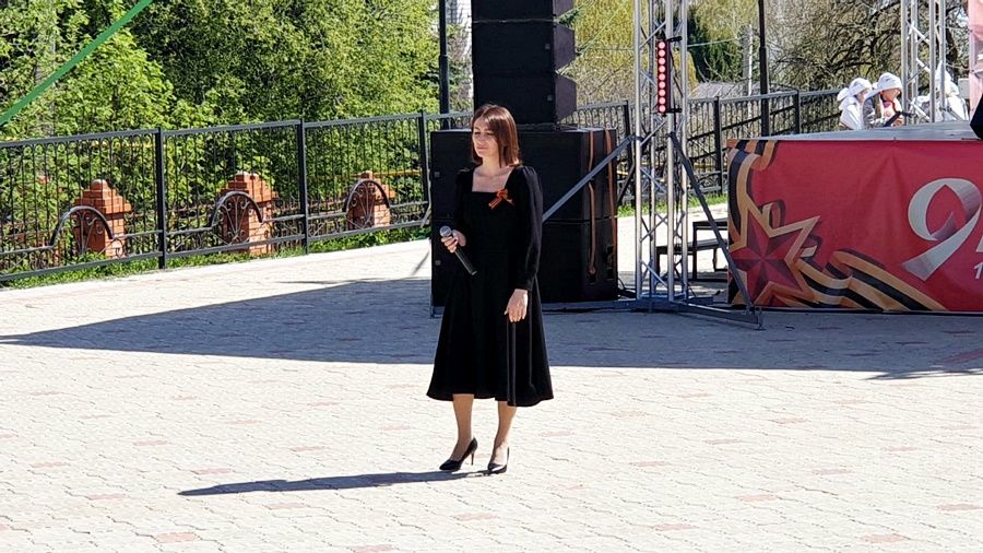 На Соборной площади г.Лаишево идет концерт, посвященный Дню Победы