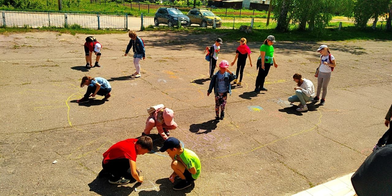 В Международный день защиты детей в школах Лаишевского района начали свою работу летние пришкольные лагеря