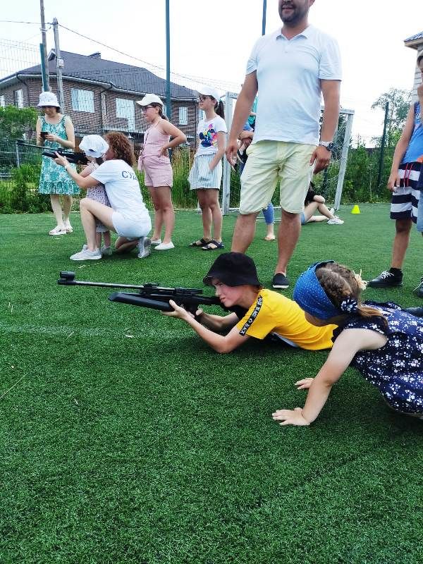 Фонд «БЛАГО ДАРИМ» совместно с клубом «Отечество» провели для усадских детей веселый праздник