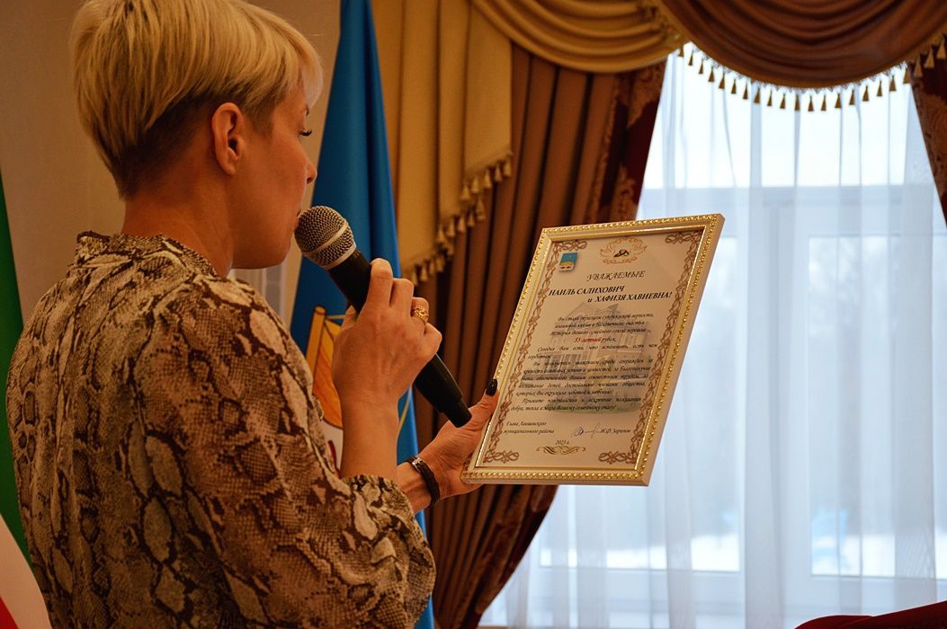 Киямовлар гаиләсендә зөбәрҗәт туй