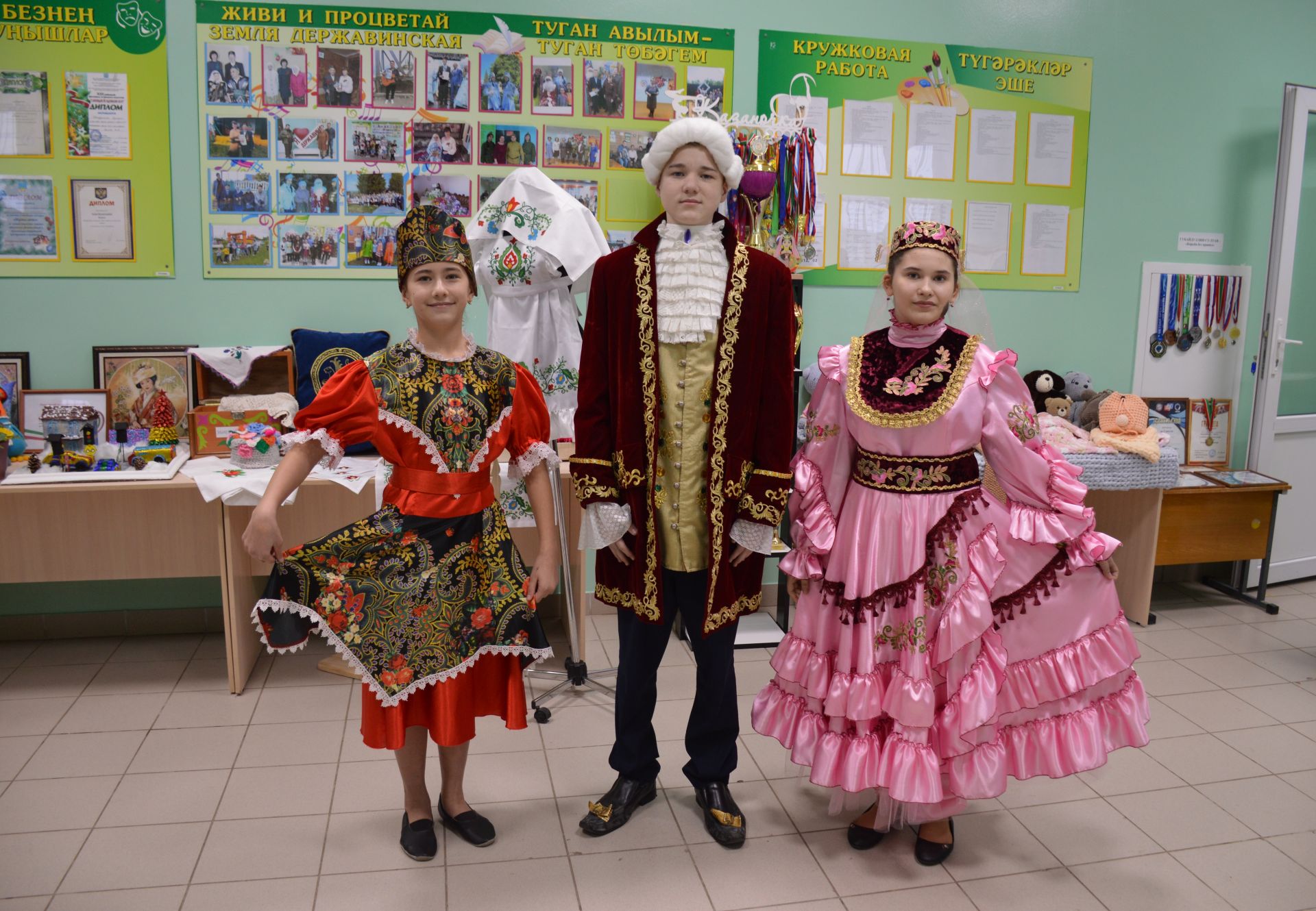 Авылда яшәүчеләр үзара салымның уңай якларын күрәләр