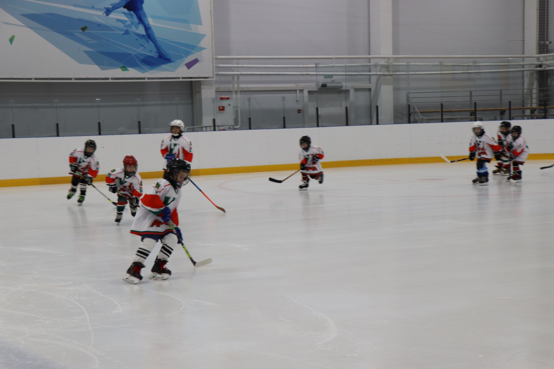 В Лаишево стартовал турнир по хоккею «Ястреб Cup»