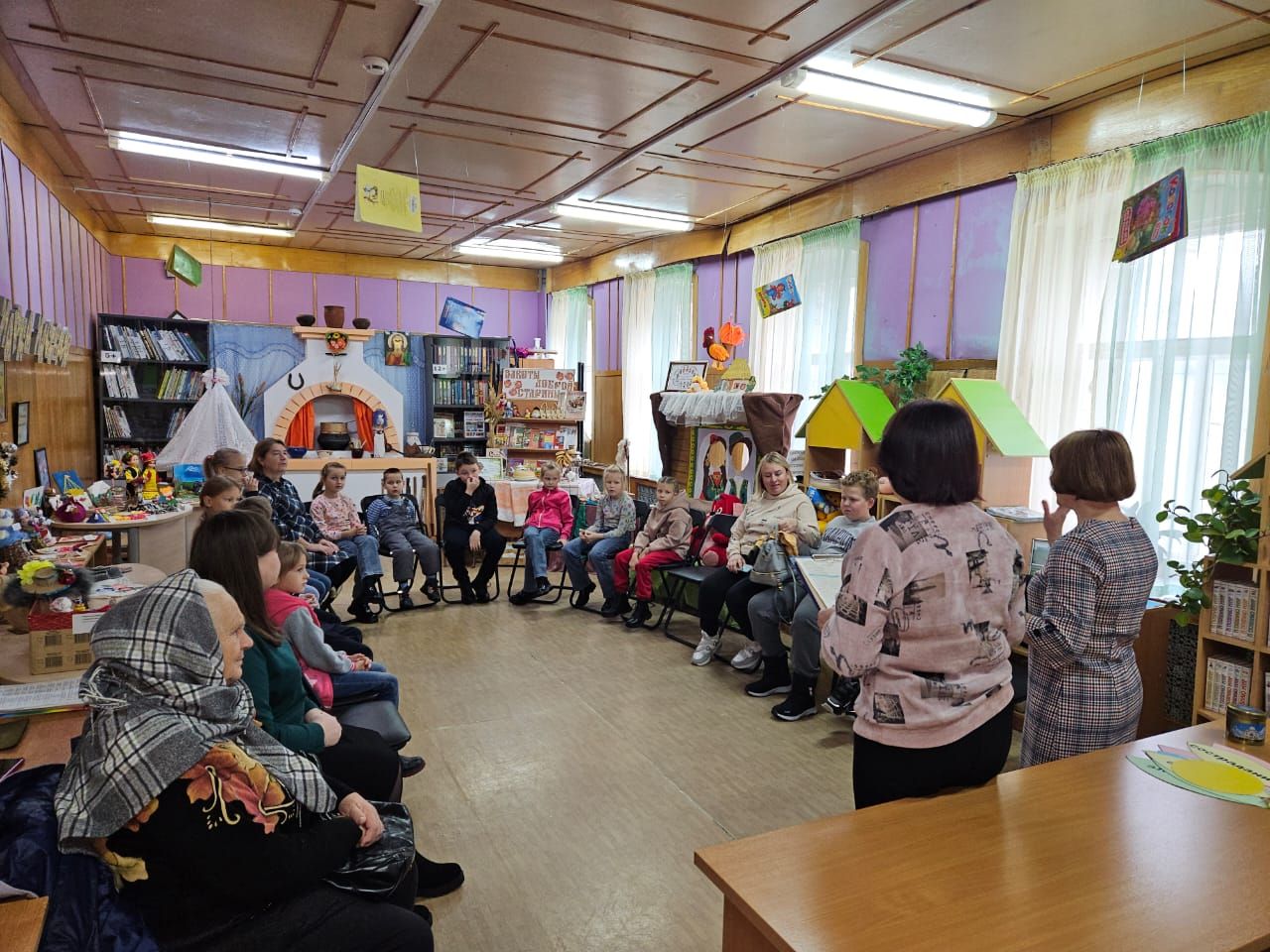 В первый день школьных каникул в детской библиотеке Лаишева прошел урок толерантности