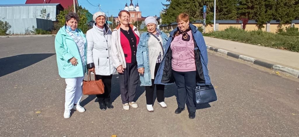 В Декаду пожилого человека орловские пенсионеры побывали на экскурсии в Лаишеве