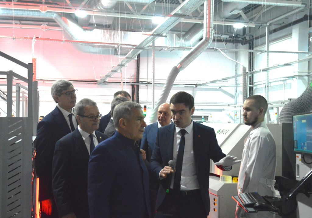 Раис Татарстана дал старт работе нового завода в Лаишевском районе