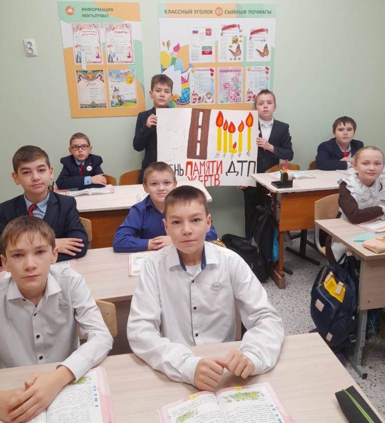 Кирбинские школьники вышли на улицы села с плакатами в руках