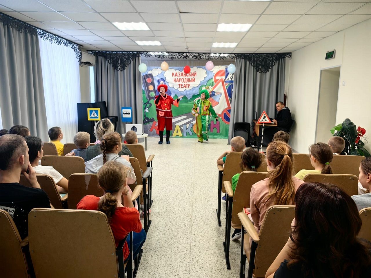 Воспитанники Лаишевского реабилитационного центра посмотрели спектакль