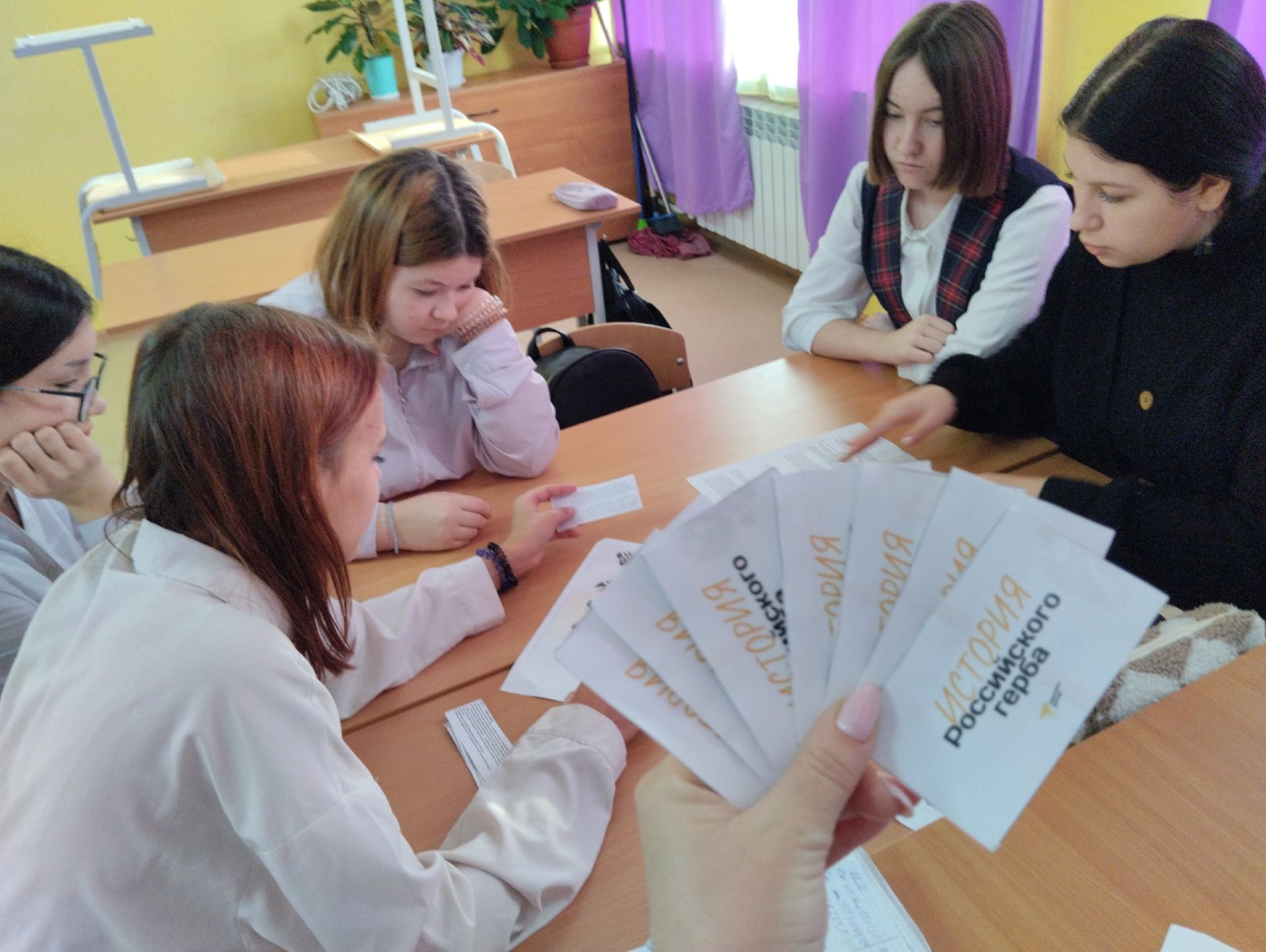 День герба Российской Федерации отметили в Среднедевятовской школе Лаишевского района Татарстана