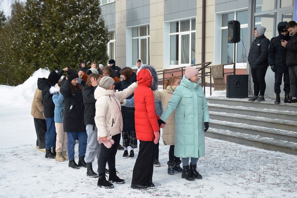 Веселую Масленицу отметили в Лаишевском техникуме