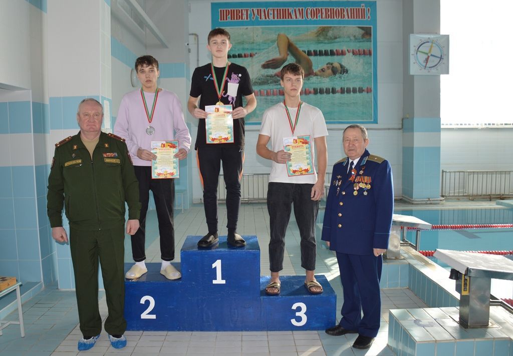 Лаеш районының иң яхшы йөзүчеләренә медальләр тапшырылды