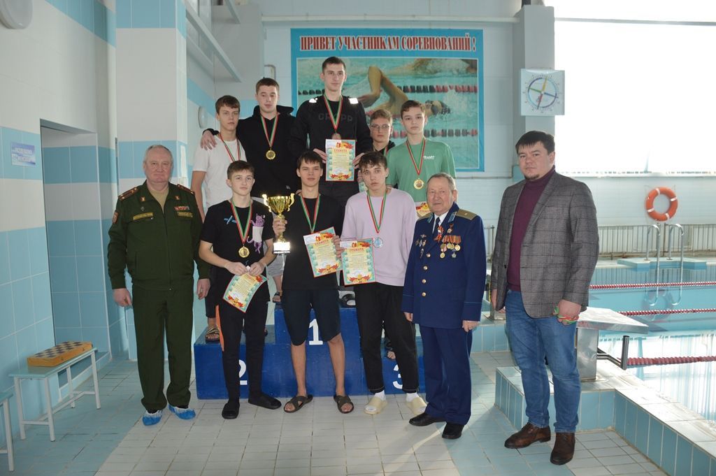 Лаеш районының иң яхшы йөзүчеләренә медальләр тапшырылды