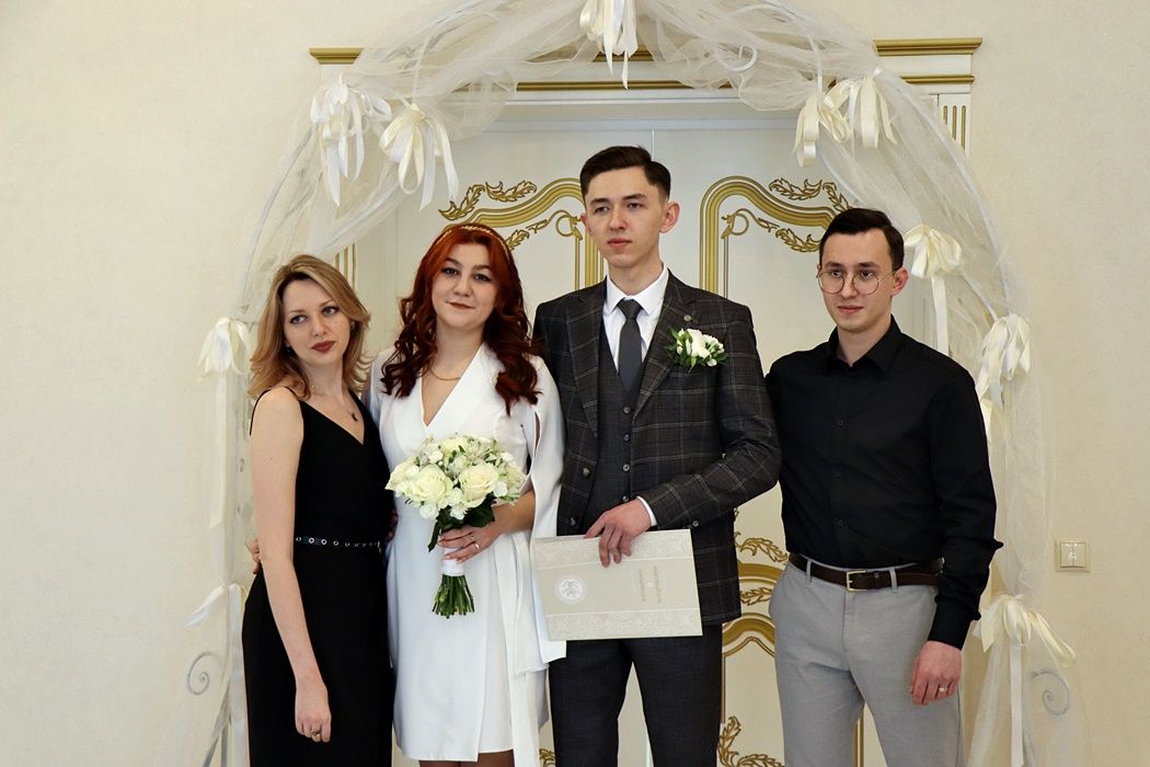 Казанцы приехали в Лаишево заключить брак в красивую дату