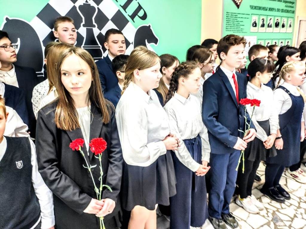 В Большекабанской школе отметили День памяти ее выпускника, профессора Валентина Андреева