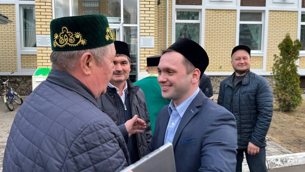 Глава Лаишевского района Ильдус Зарипов провел коллективный ифтар