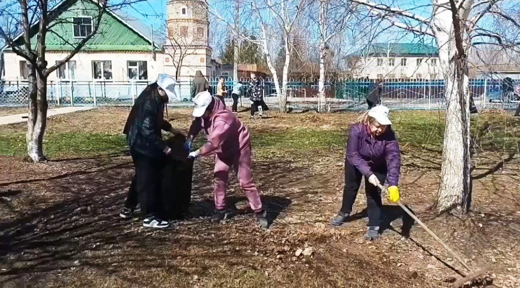 Субботник - это весело: видеоклип от Нармонской средней школы