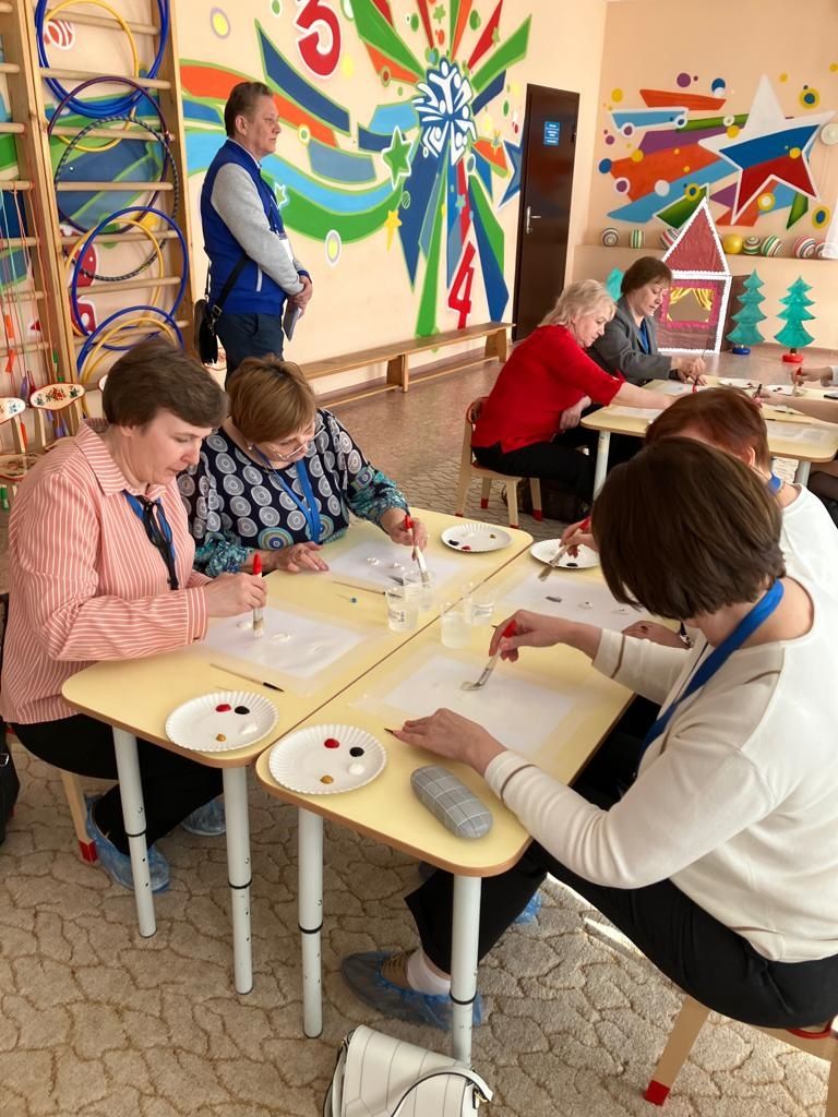Деятели профсоюзных организаций образования России обменялись опытом работы на базе Лаишевского района