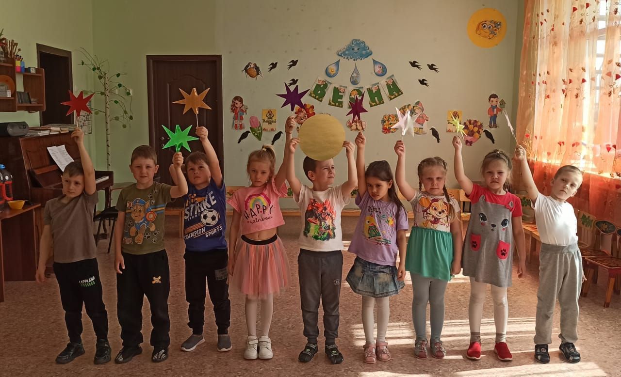 Лаеш районы балалар бакчасында космонавтика көне уңаеннан музыкаль дәрес үткәрделәр