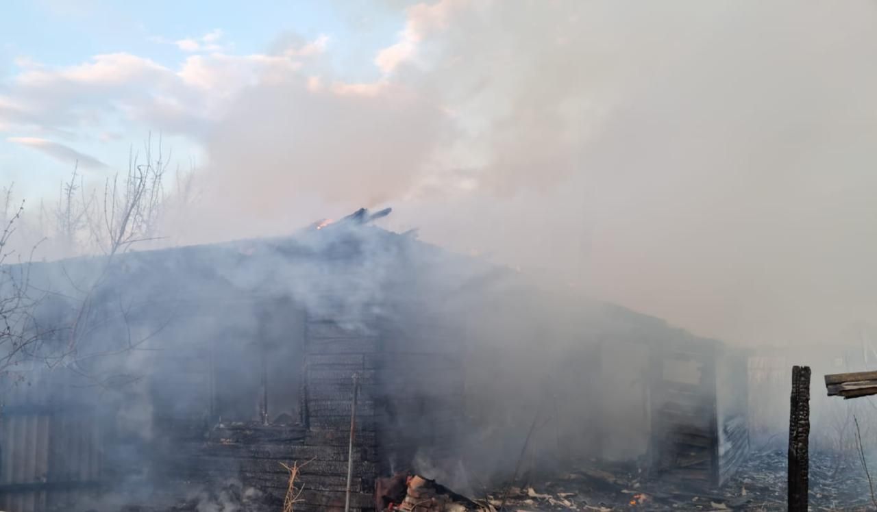 Сгорел дом в Лаишевском районе