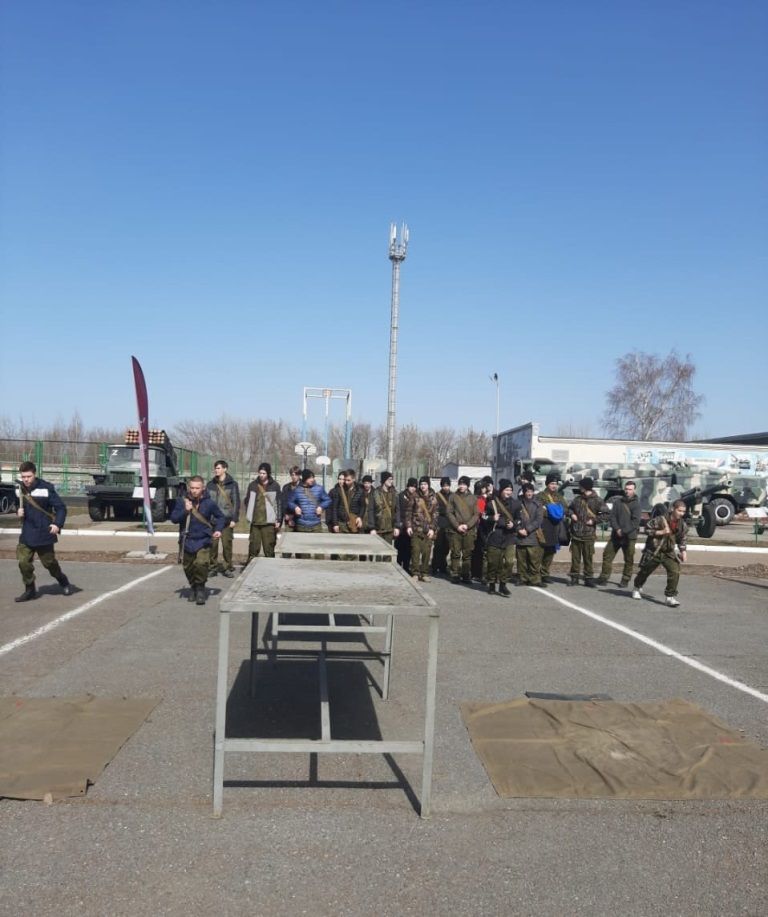 Лаишевские десятиклассники проходят учебные сборы по основам военной службы