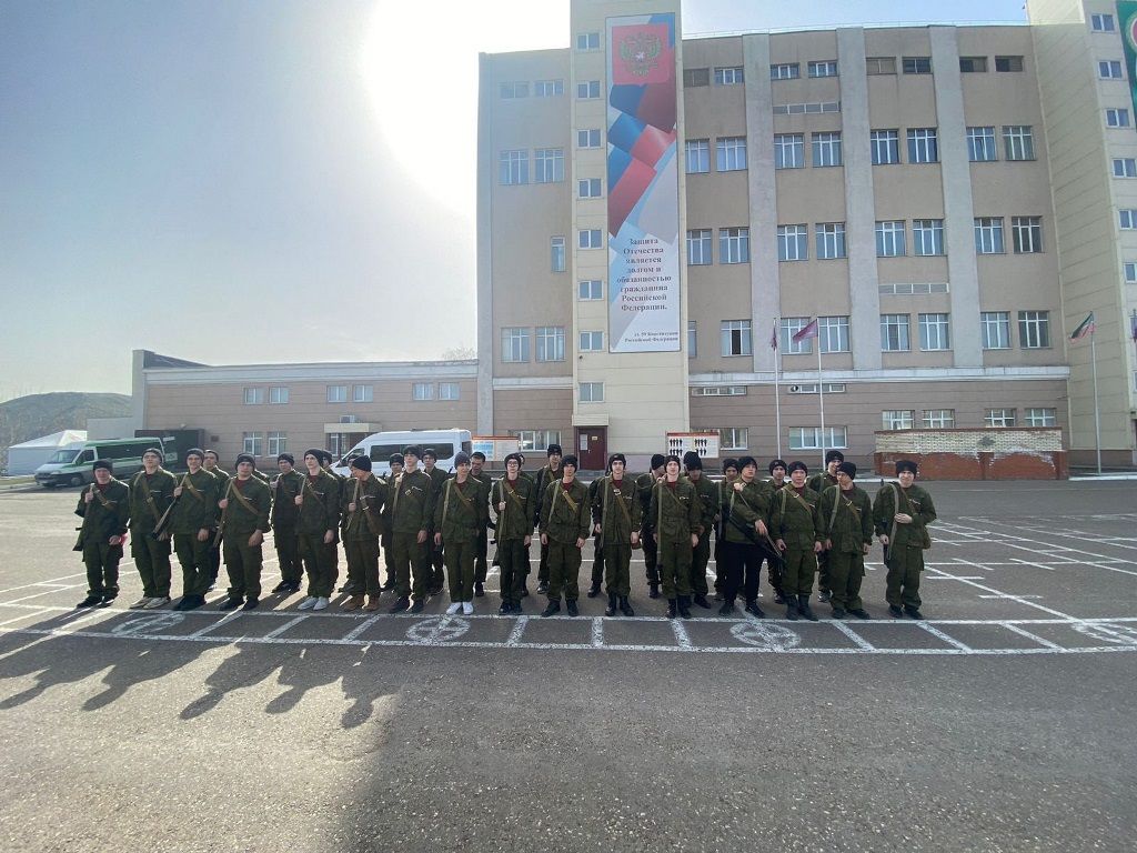 Лаишевские десятиклассники проходят учебные сборы по основам военной службы