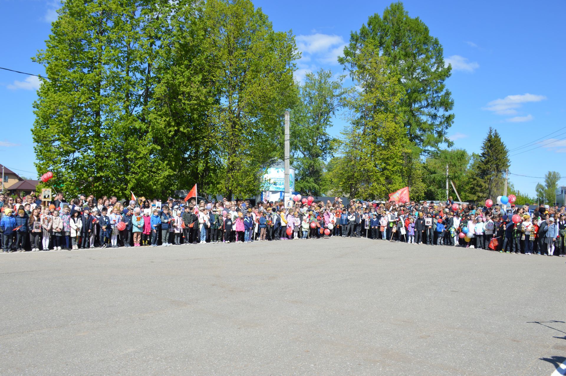 Столбище авылында сугыш геройларын искә алдылар