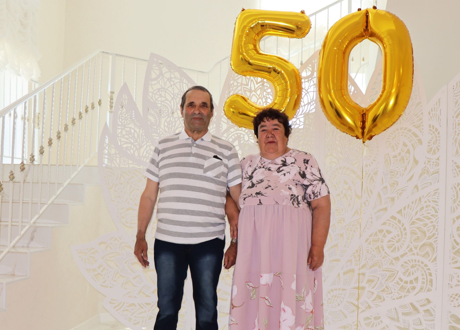 В отделе ЗАГС Лаишевского района поздравляли с 50-летием свадьбы Манаховых Андрея и Галину