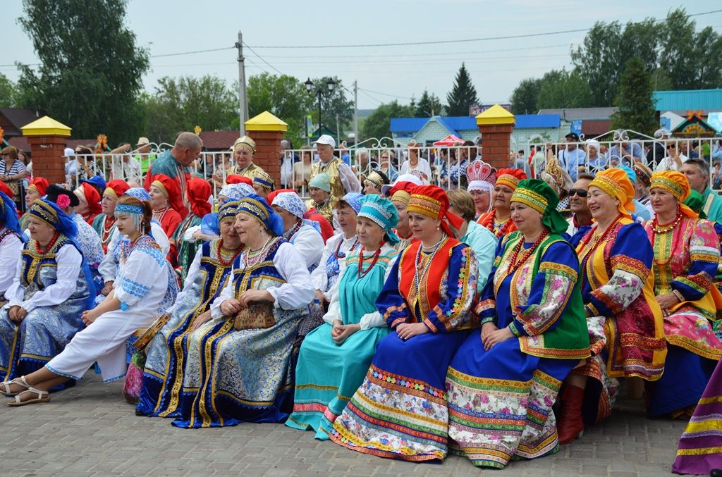 Главное действие Каравона в селе Никольское наблюдали сотни зрителей