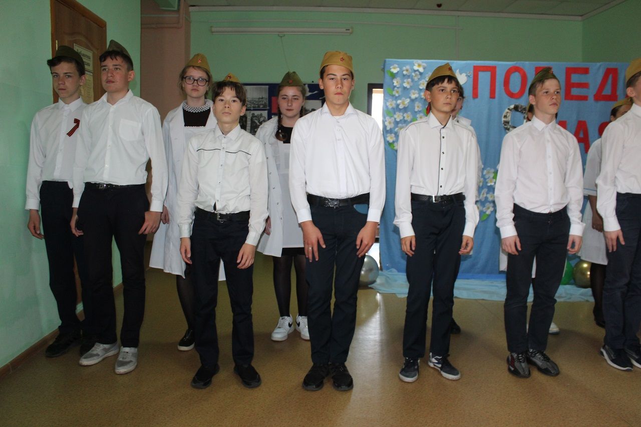 Учащиеся Лаишевской школы № 3 пели песни военных лет