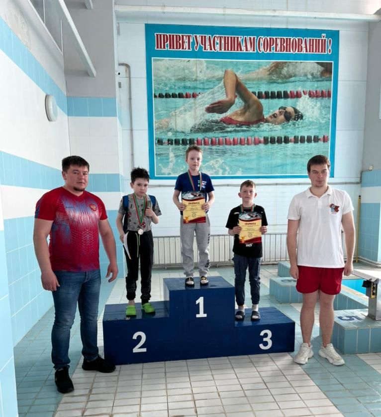 Более 90 пловцов приехали в Лаишево для участия в межрайонных соревнованиях