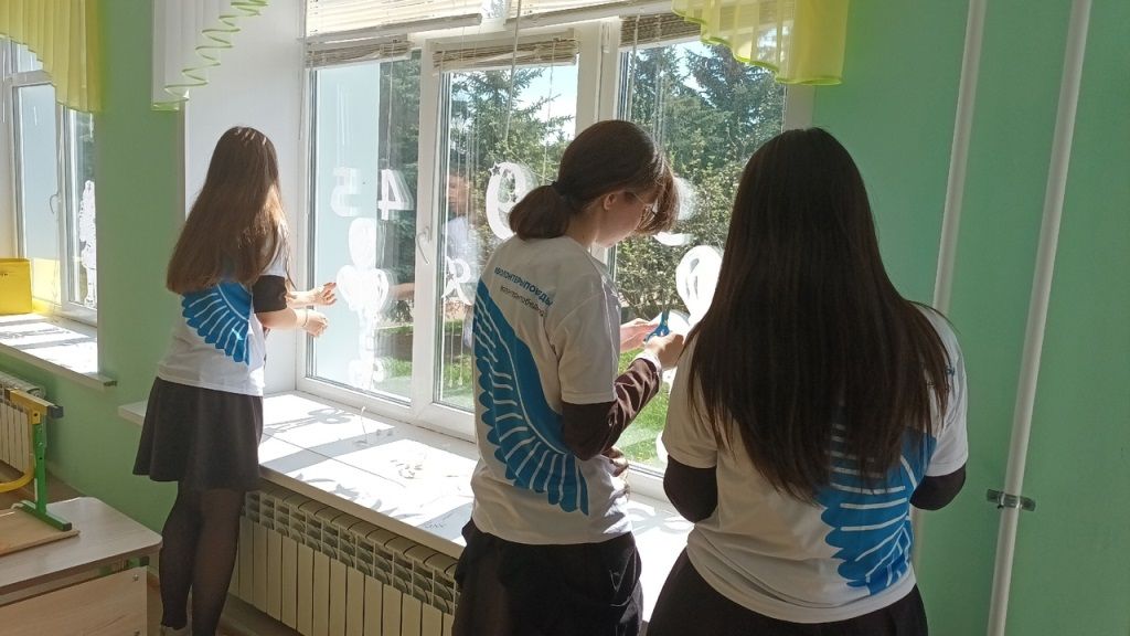 Активисты отряда «Волонтёры Победы» Нармонской школы  участвуют в акциях, приуроченных ко Дню Победы
