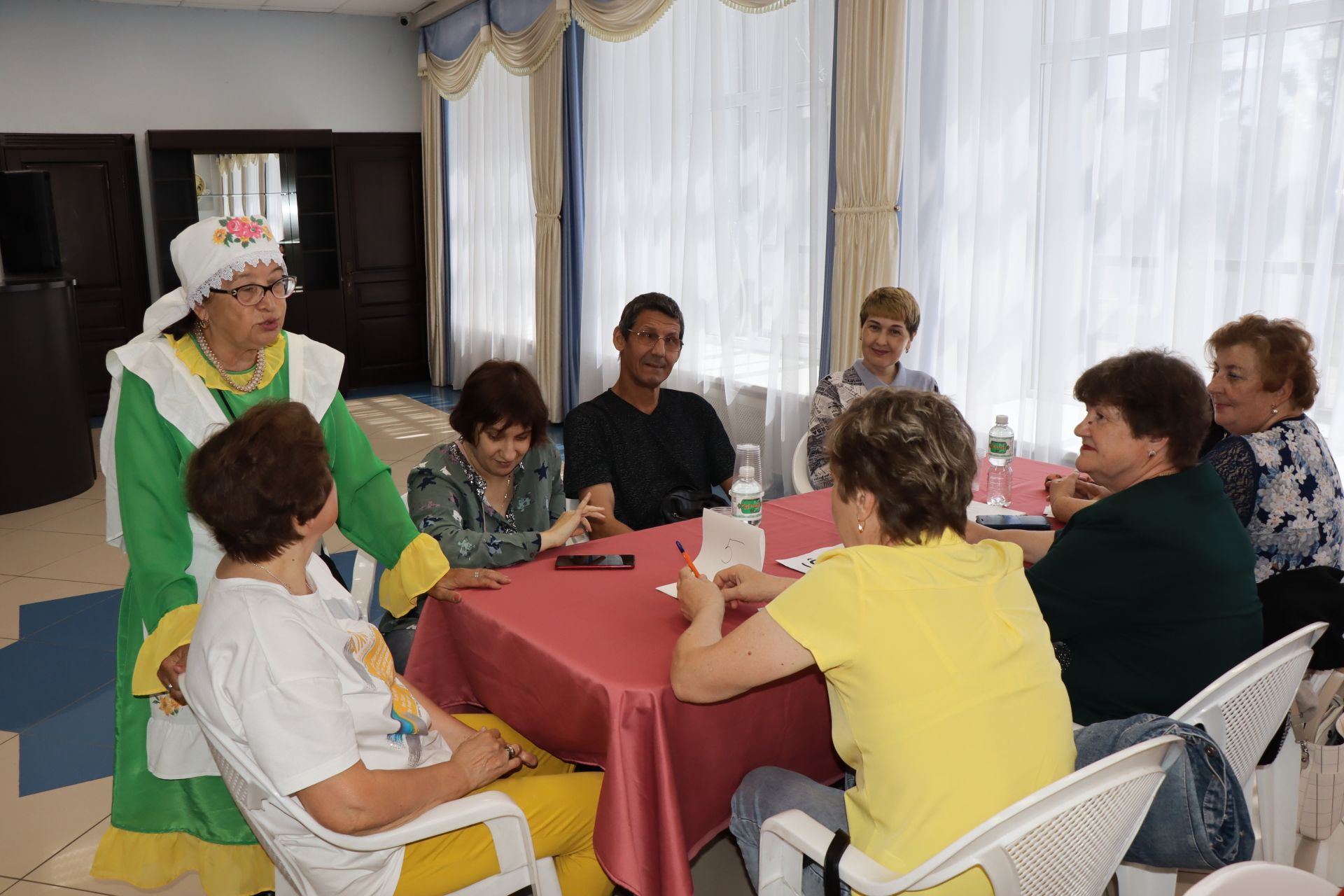 Мөмкинлекләре чикле кешеләр өчен «Күңелле һәм тапкырлар клубы» «Россия көне» бәйрәменә багышланды