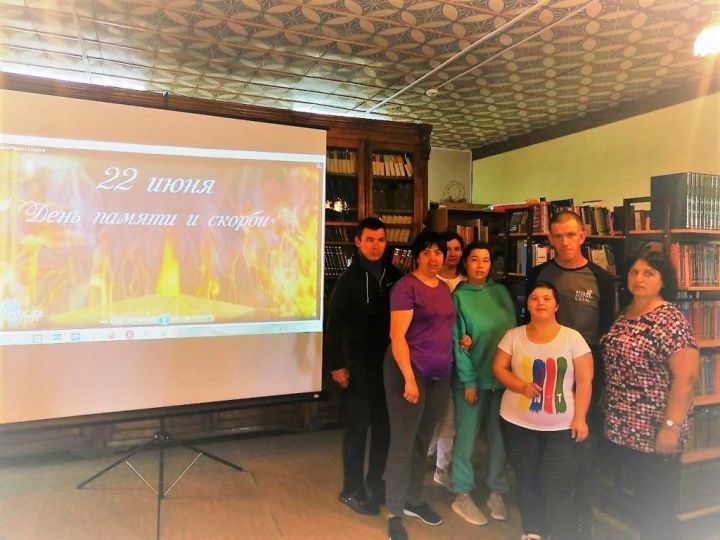 Лаеш үзәк китапханәсендә «Без хәтерлибез, без горурланабыз!» дигән квест-уен узды