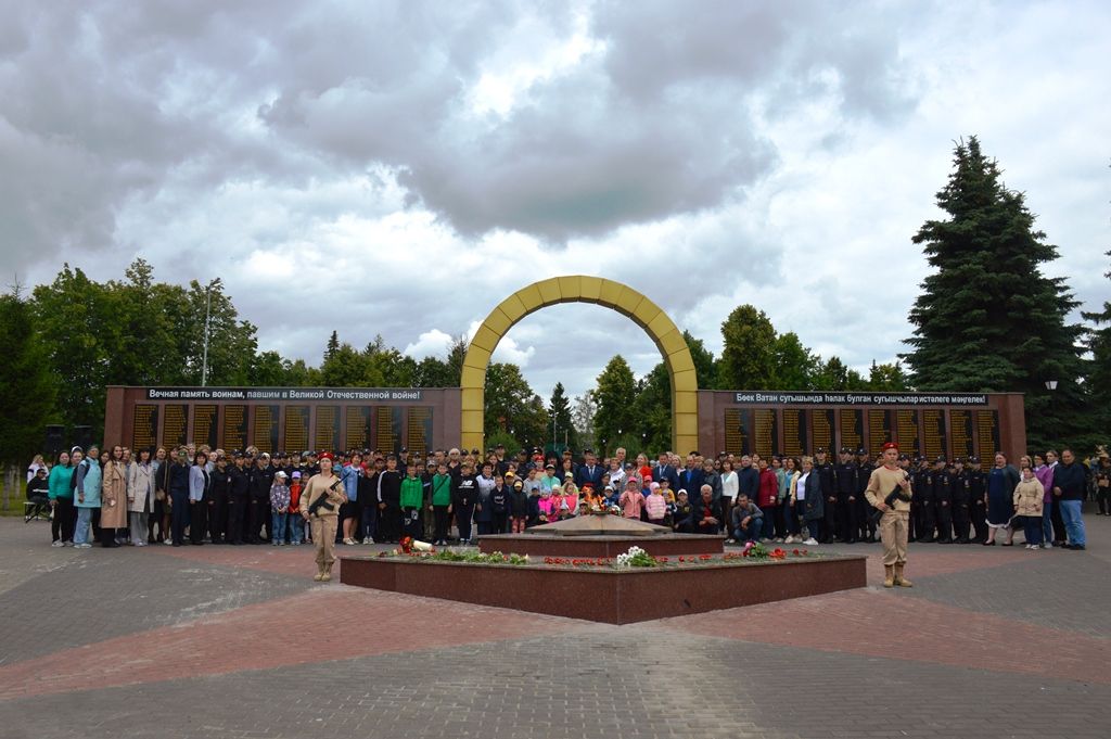 В День памяти и скорби лаишевцы почтили минутой молчания павших в Великой Отечественной войне