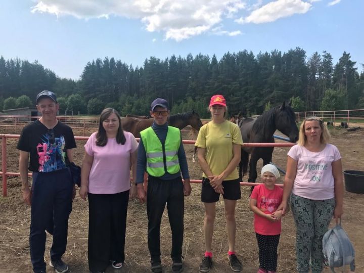 Лаешта иппотерапия дәресләре ничек үткәрелүен сөйлибез