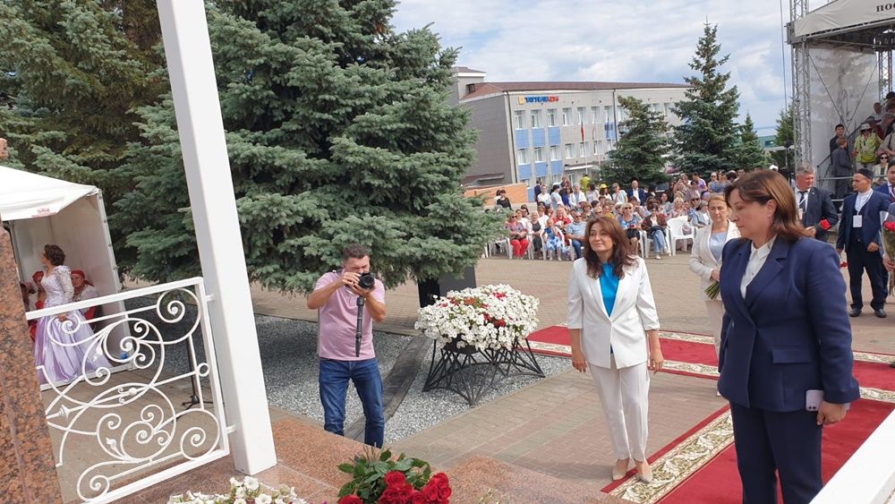 Лейла Фазлеева приехала в Лаишево для участия в Державинском фестивале поэзии