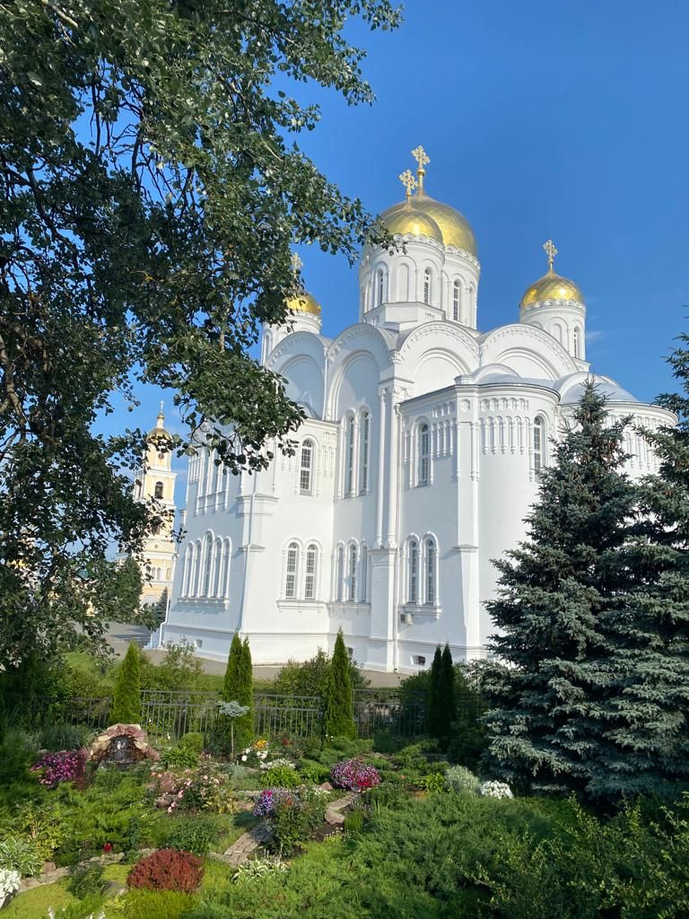 Ольга Дементьева делится фотографиями из паломнической поездки по святым местам. Онлайн-галерея «Яркий мир»