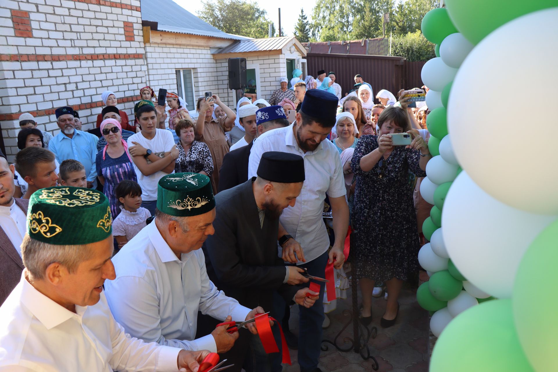 В селе Нармонка Лаишевского района открылся пункт бесплатной питьевой воды Родник — Чишмә